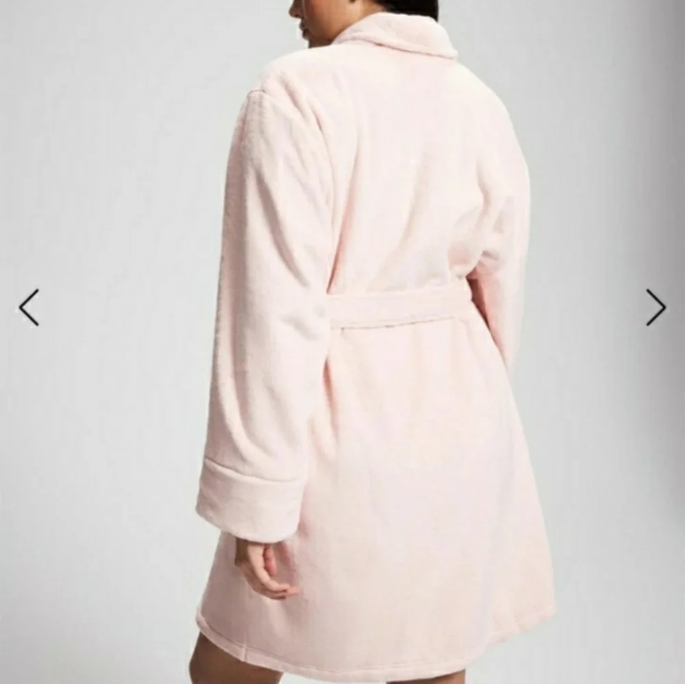 Pink Robe Short Soma Luxury Valentine L/XL NWT 💗 RETAIL $84- - Picture 2 of 12